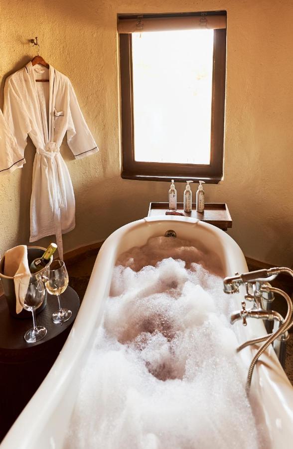 Tawi Lodge أمبوسيلي المظهر الخارجي الصورة
